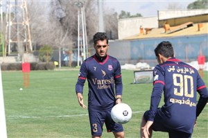 سپاهانی سابق به بازی با طلاییپوشان رسید