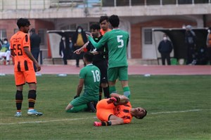 لیگیک/ دشت یک امتیازی پاشازاده از روی سکوها