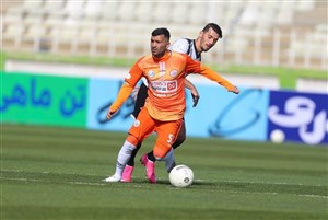 مسلمان - نویدکیا؛ یک تقابل داغ