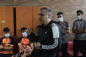 الهامی: حق تماشاگران نساجی این شرایط نیست