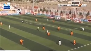 لیگ یک / غافلگیری صدرنشین در خانه
