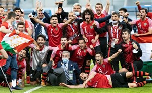 پایکوبی تاجیکها در قلب ریاض (عکس)