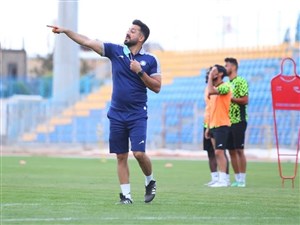 مربی گلگهر: گل اول را به استقلال هدیه دادند