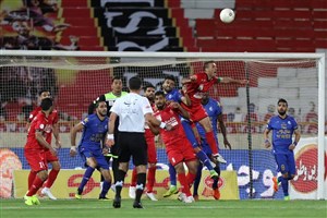 دو دفاع وسط پرسپولیس فقط یک دریبل خوردند