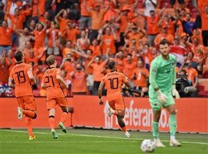 هلند 2-0 اتریش: صعود نارنجیها هم قطعی شد
