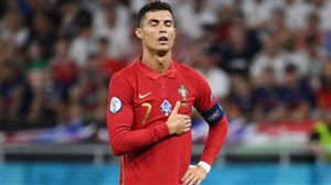 دائودا پیترز:/ رونالدو اصلا خودخواه نیست، درگیر او می شوید