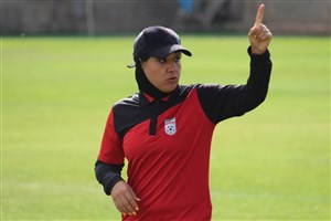 مریم ایراندوست، خندان و سختگیر (عکس)