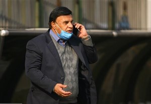 توهین زننده به پرویز مظلومی در فرودگاه