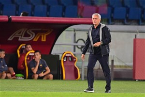 مورینیو: در سختترین لحظات متحد ماندیم