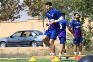 نقیزاده: یکسال قبل قرار بود به اینجا بیایم