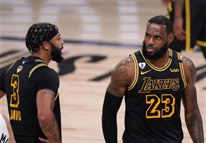 لیگ NBA؛ شکست لیکرز در وقت اضافه سوم