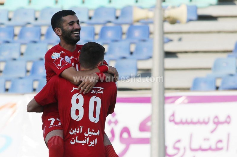 روز متفاوت مسلمان در پرسپولیس