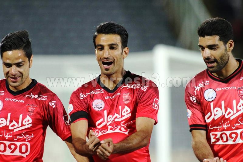 مدافع راست پرسپولیس پدر شد