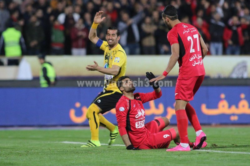 حاجصفی: داور بازی را برای پرسپولیس درآورد