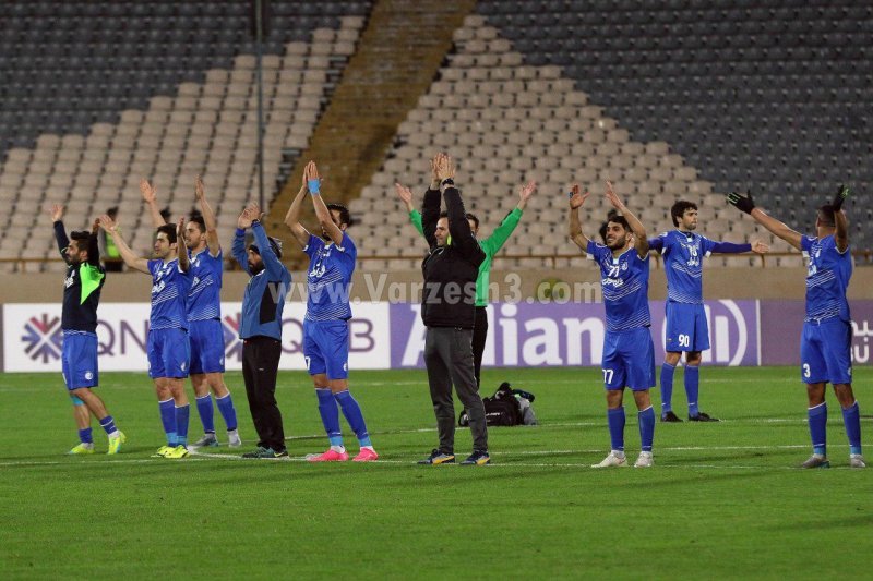 اعتصاب نتیجه داد، آبی‌ها پولدار شدند