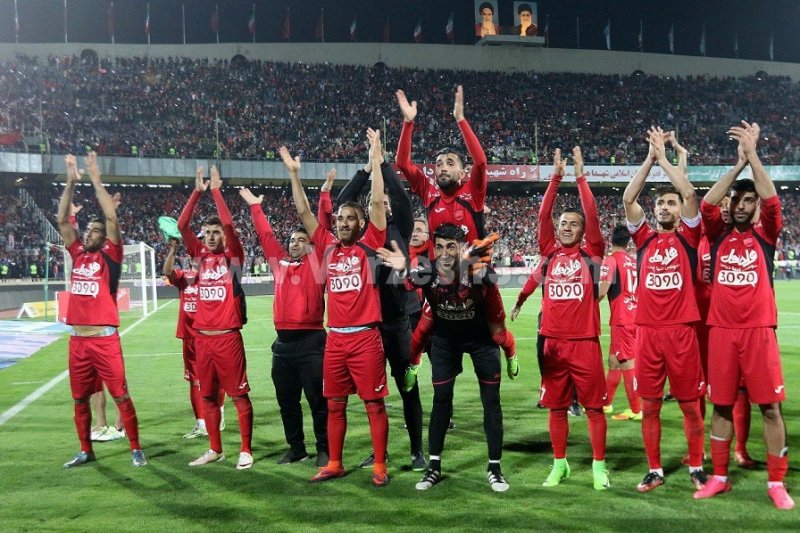 جشن قهرمانی پرسپولیس؛ مثل یووه، بایرن و لستر