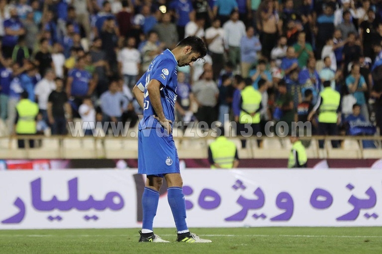 منتظری دو ماه خانه نشین شد!