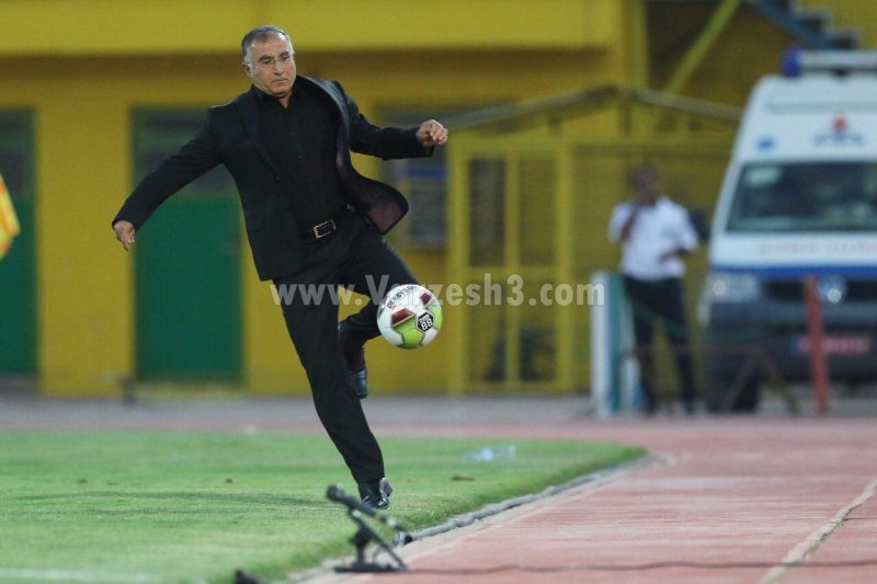 بحران پیکان در پست هافبک هجومی مقابل آبیها