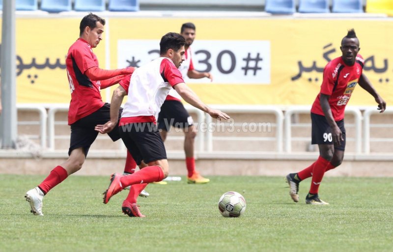 دوئل منشا و عالیشاه برای حضور فیکس در پرسپولیس