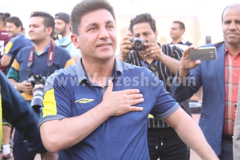 تقابل قلعهنویی با رفقا و تیم مورد علاقهاش