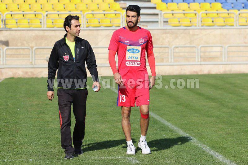 ماهینی: لطفا به این پرسپولیس ضربه نزنید
