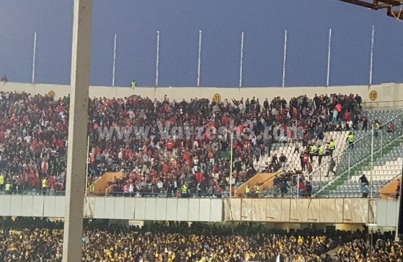 پرسپولیس - پارس جنوبی؛ تماشاگران جمعتر بنشینند