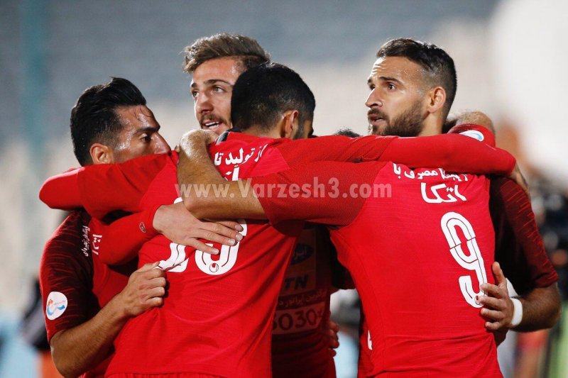 کاروان پرسپولیس به اهواز رسید