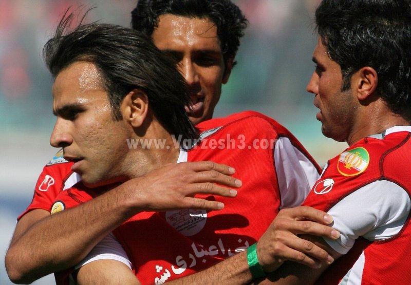 آقای گل پرسپولیس 43 ساله شد 2