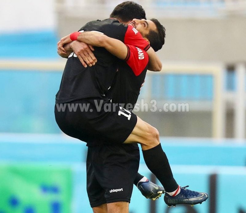 آشنایی با عوامل قهرمانی نیم فصل پرسپولیس