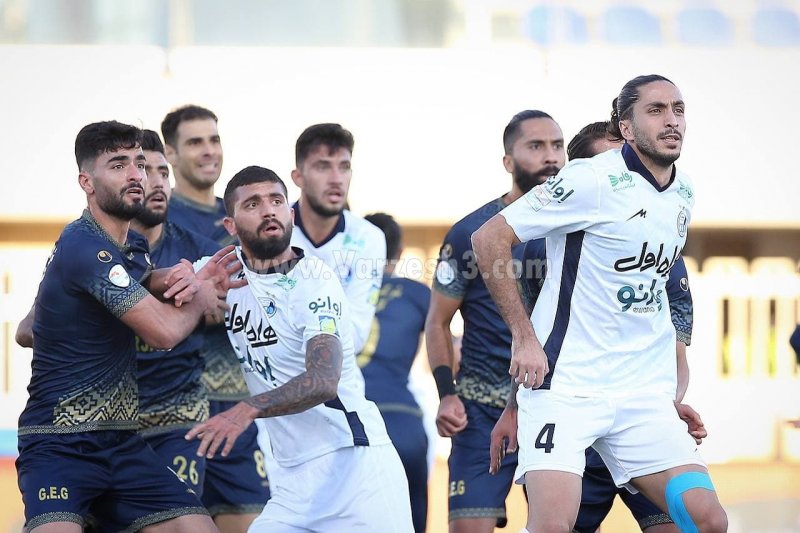 حمله تند گلگهر به استقلال